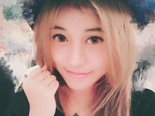 華裔女